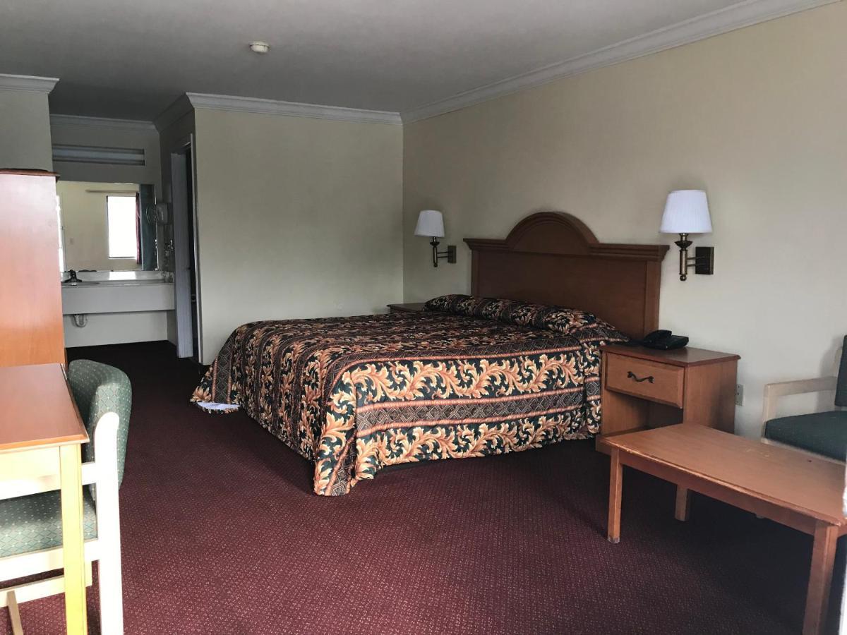 Bayfront Inn 比洛克西 外观 照片