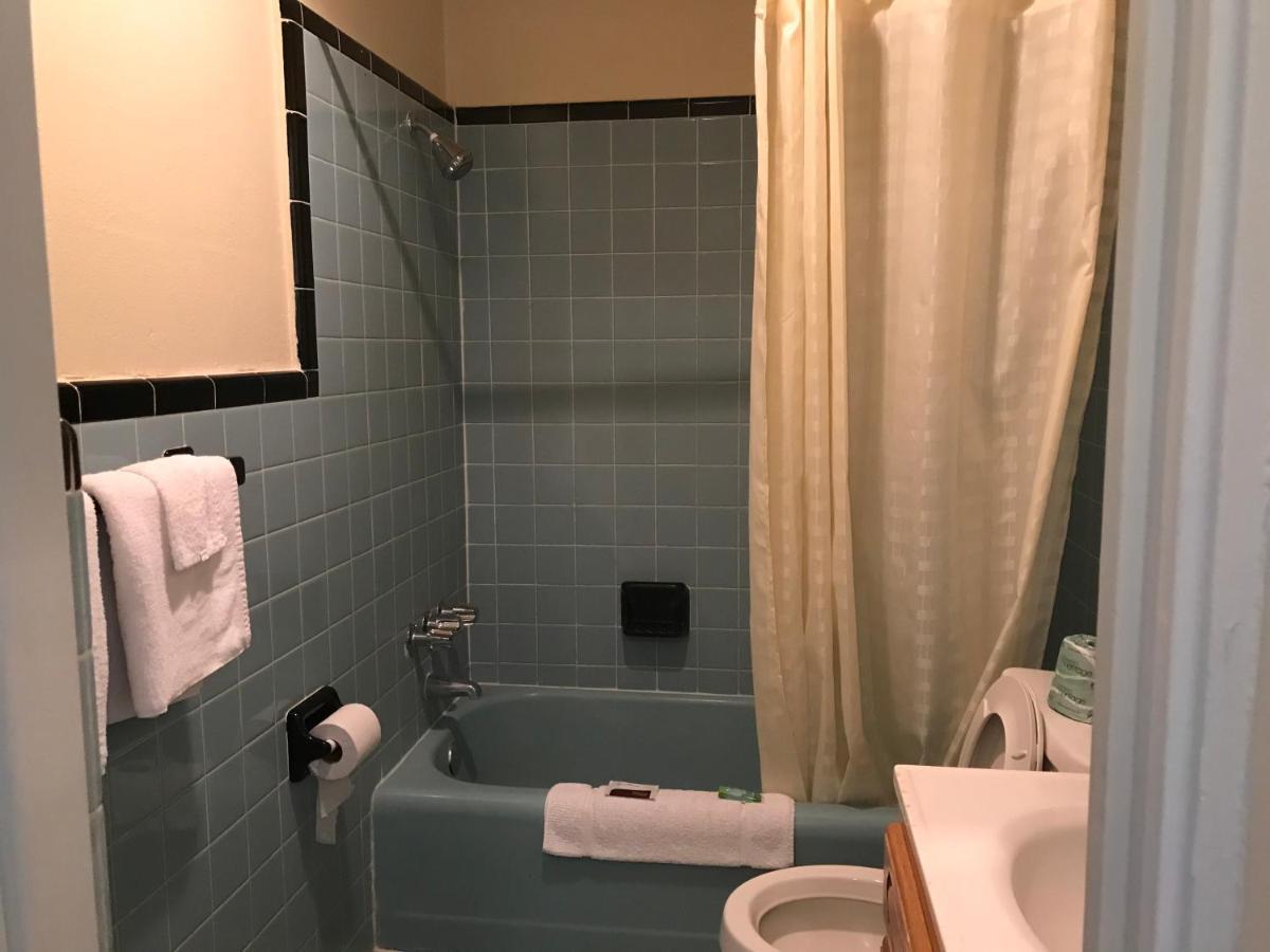 Bayfront Inn 比洛克西 外观 照片